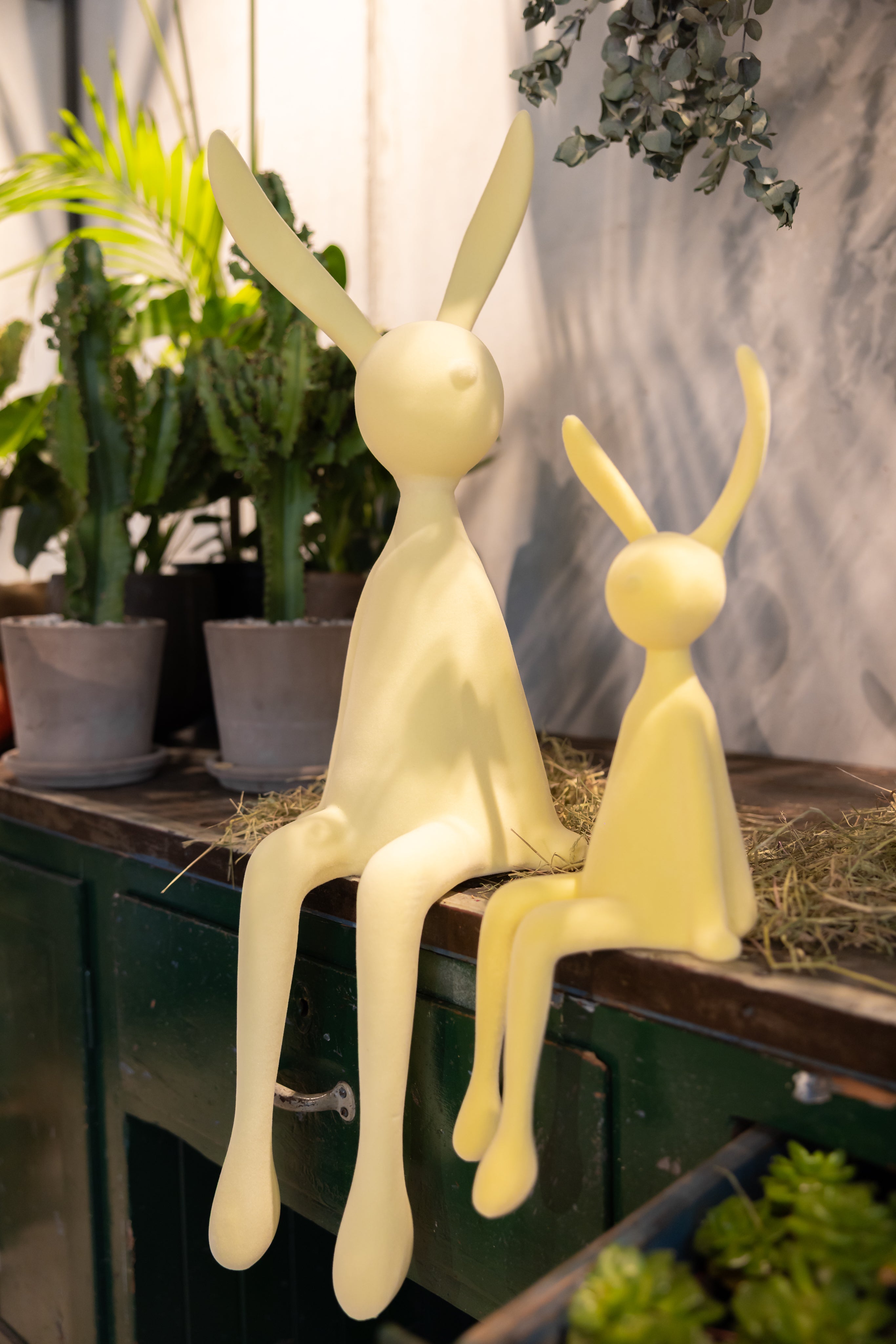 Hasen Kantenhocker butterlemon beflockt