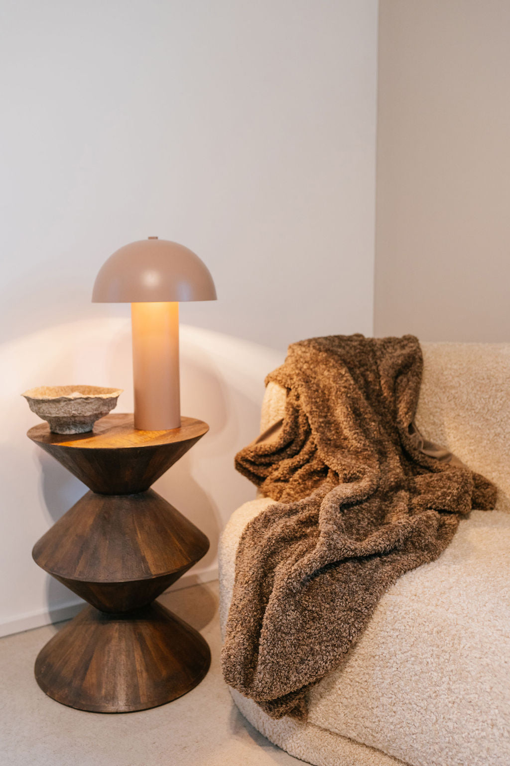 Tischlampe Marseille - Blume Exclusiv Interior Metall Tischlampe Marseille: beige, Retro, Aktuelle Wohntrends