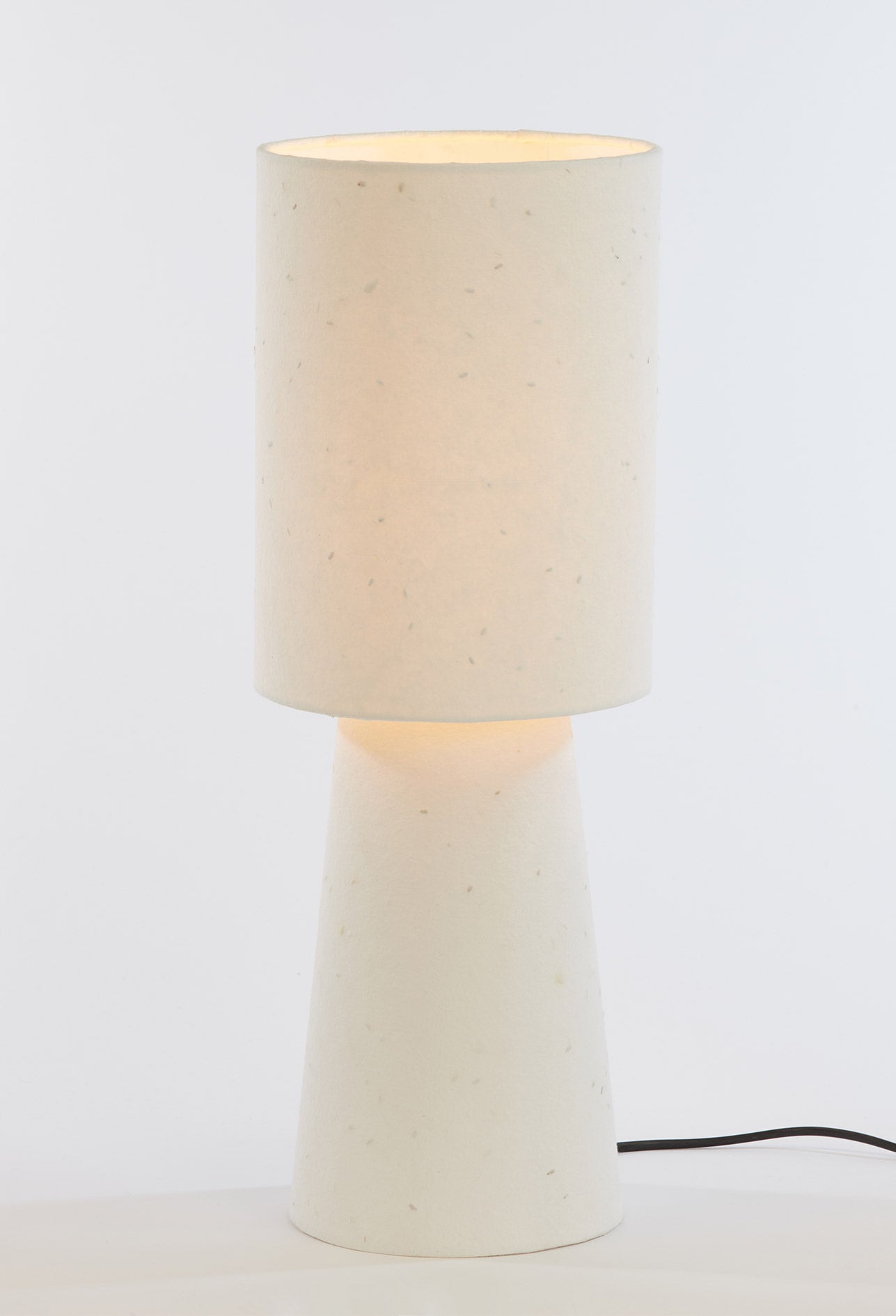 Tischlampe Raeni - Blume Exclusiv Interior Weiße Tischlampe Raeni : ✓ Aktuelle Wohntrends ✓ Jetzt 10 % sparen ✓