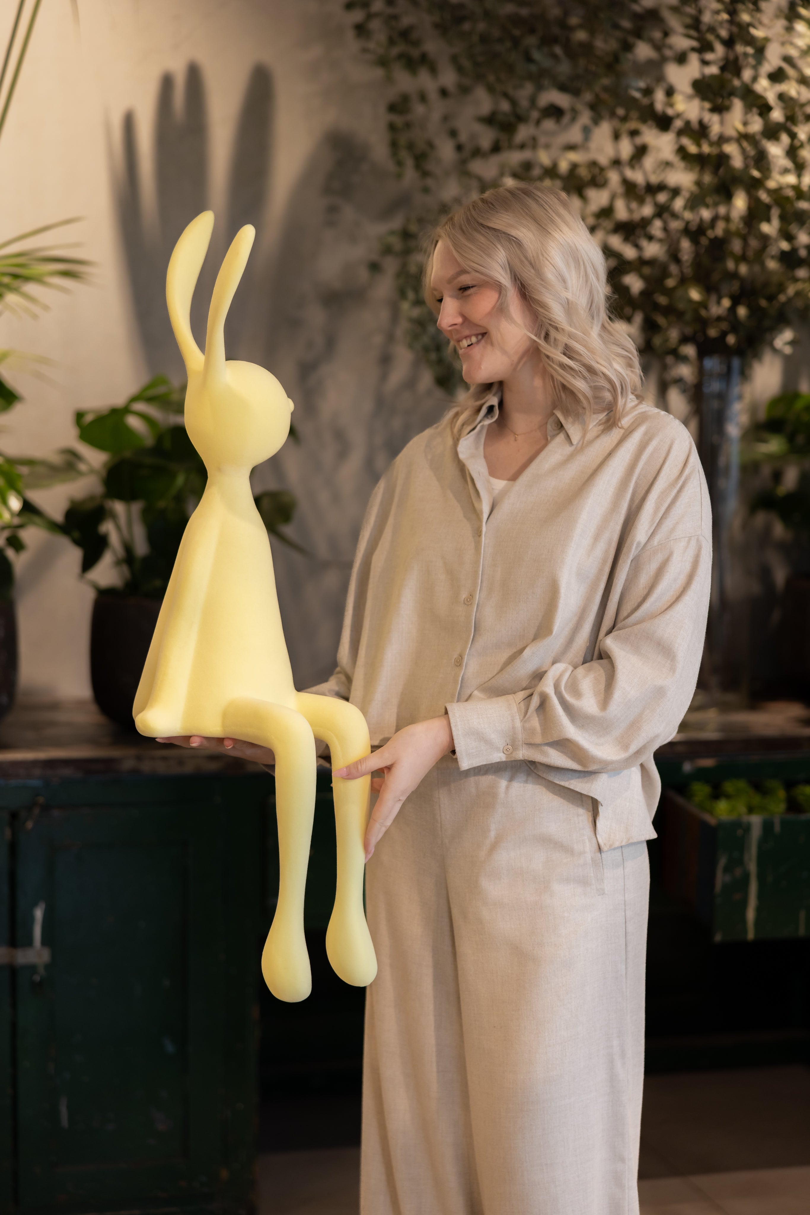 Hasen Kantenhocker butterlemon beflockt