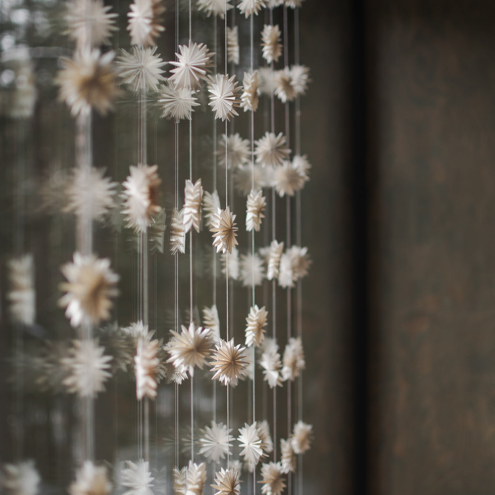 Garland Flake weiß – Papiergirlande